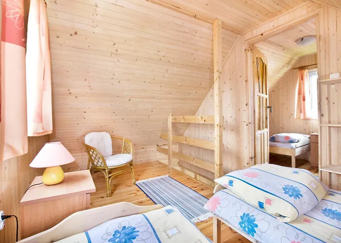 بيت خشبي Letniskowe 